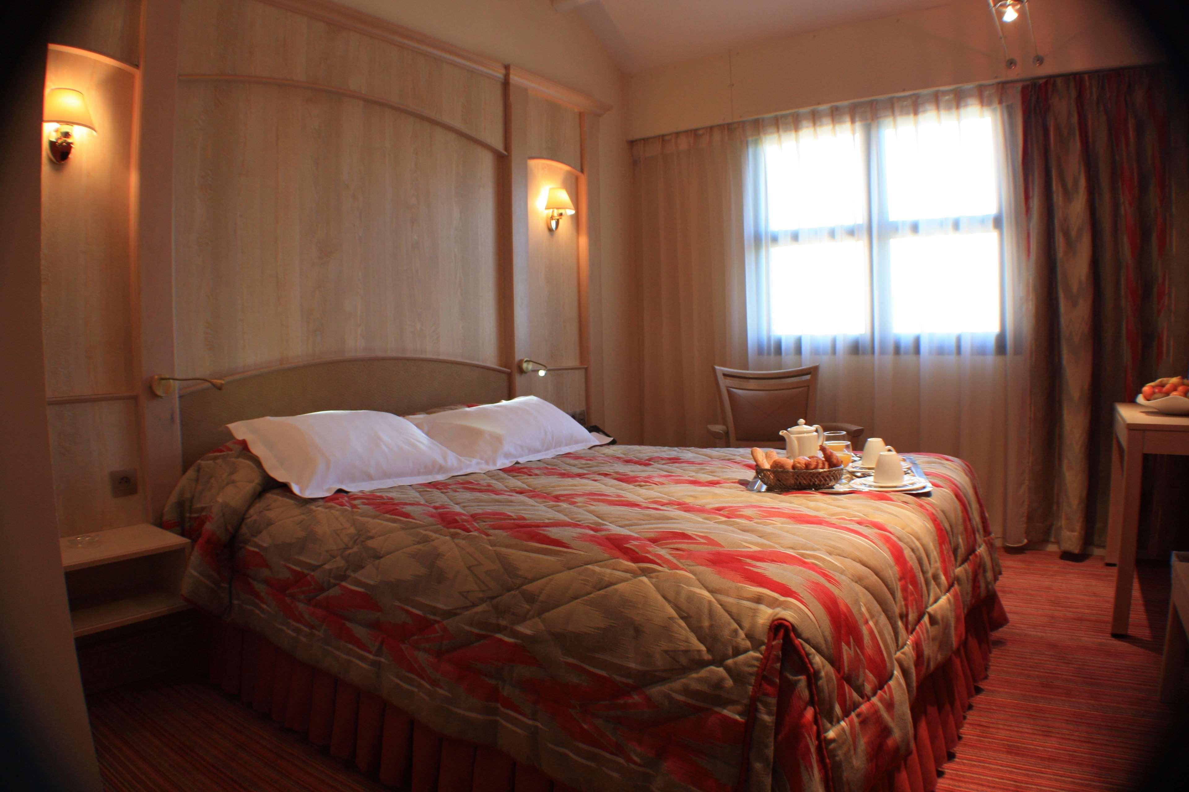 Best Western La Metairie Gosnay Bagian luar foto